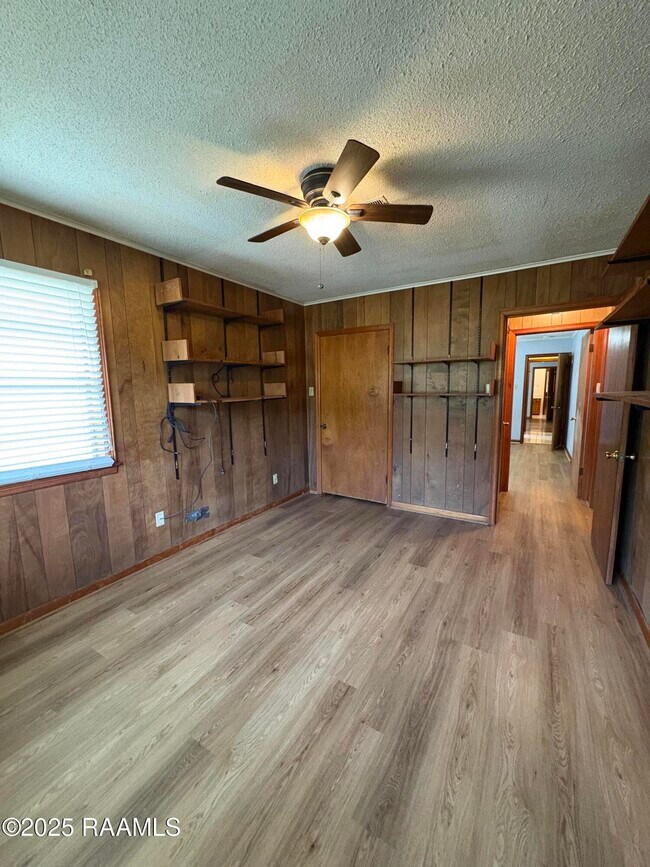Building Photo - 134 Barton Pl