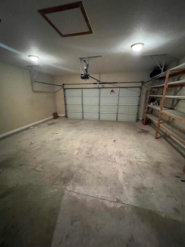 Building Photo - 373 Lenora Ave