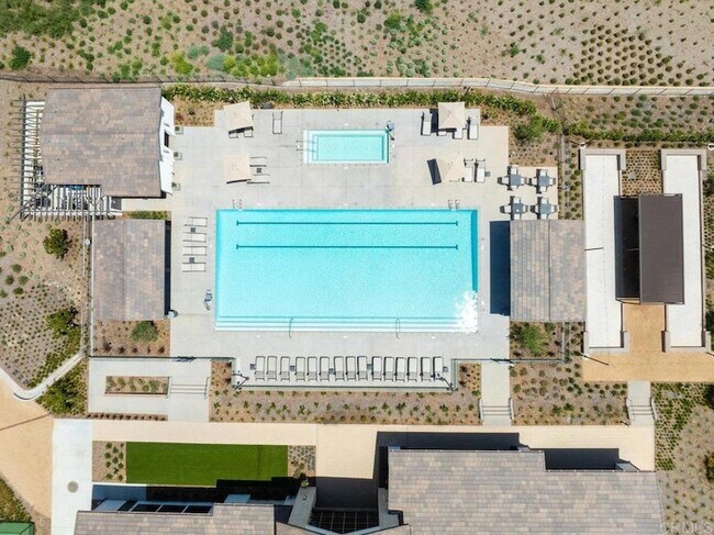 Building Photo - 12639 Elizabeth Wy