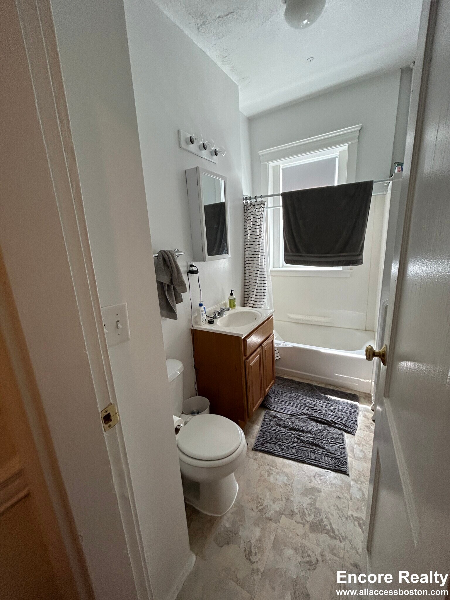 Building Photo - 5 Walbridge St