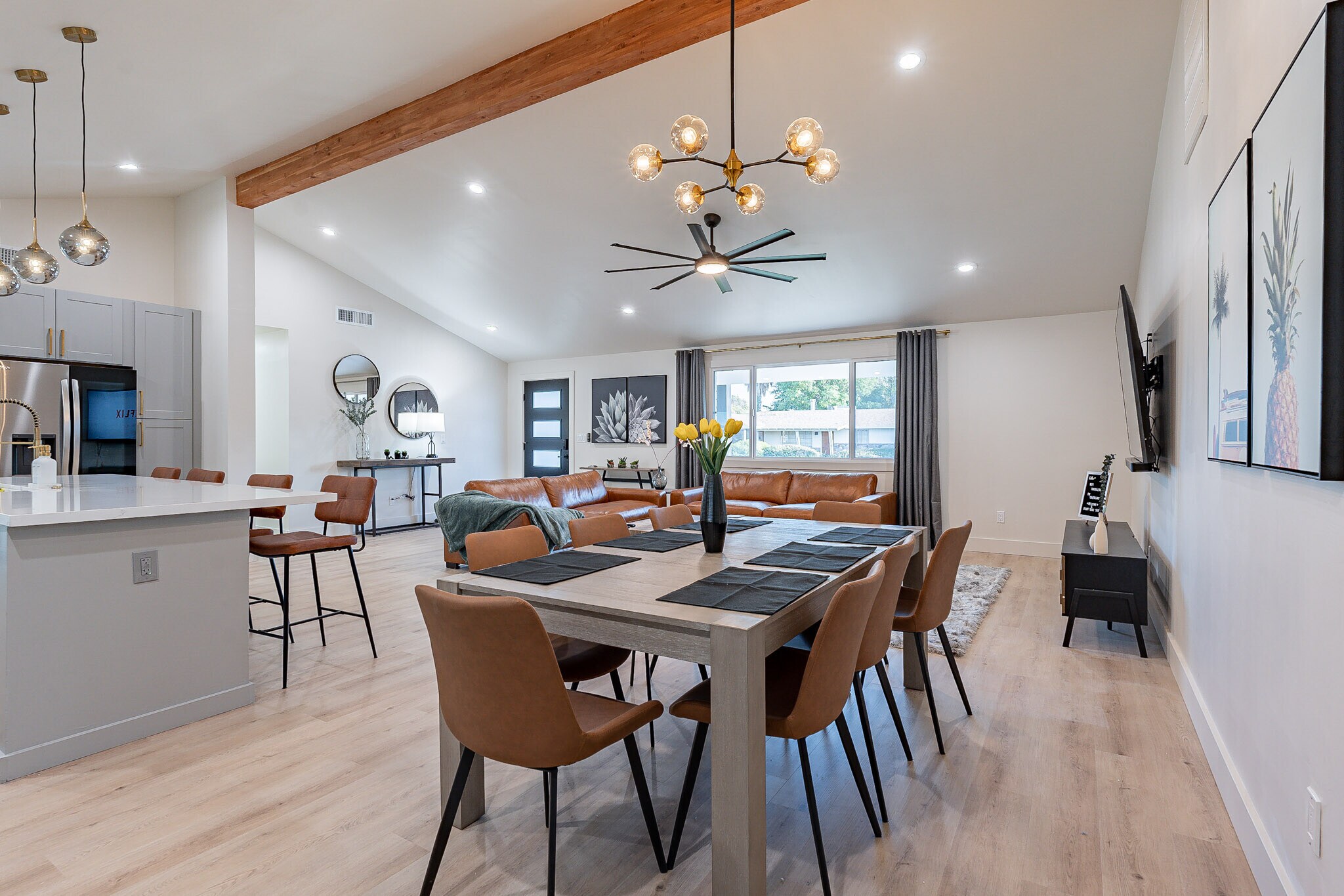 Dining Room - 126 E Palmcroft Dr
