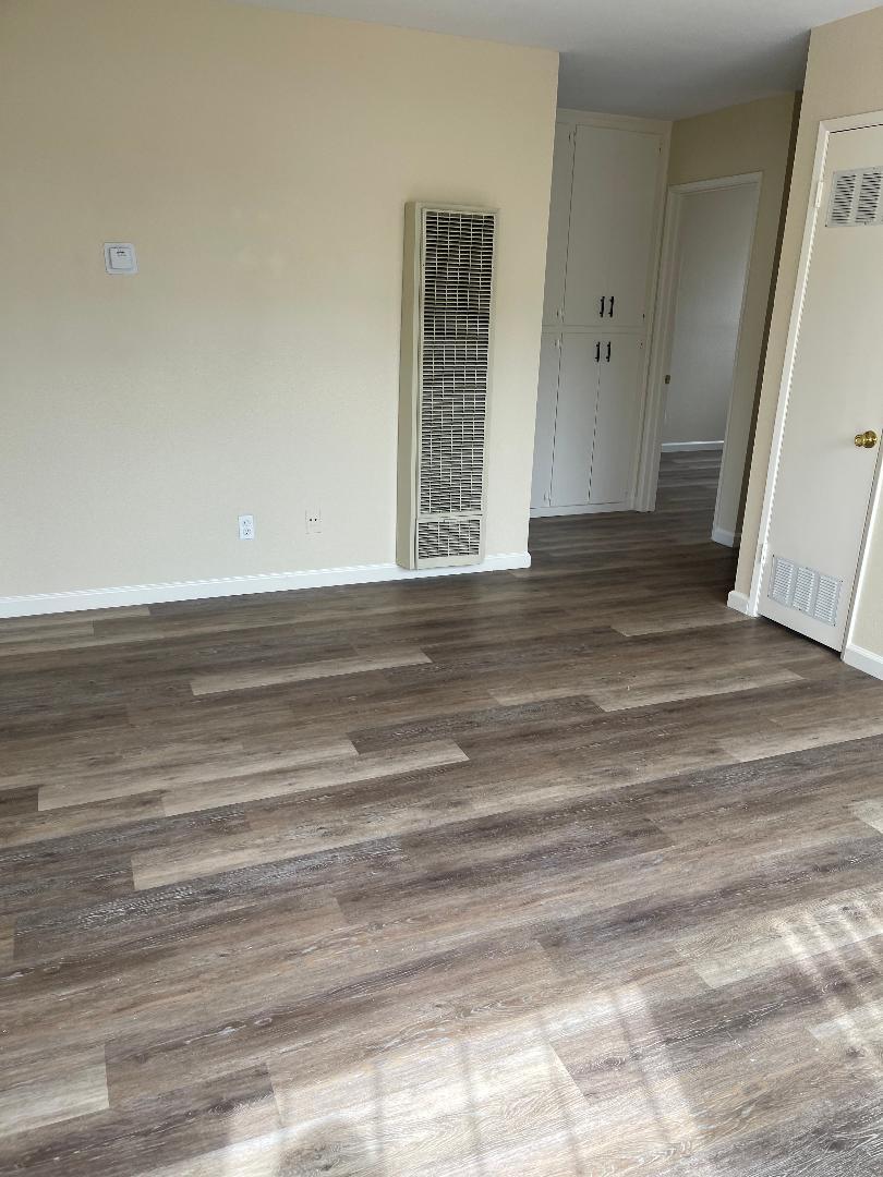 Building Photo - 721 12th St