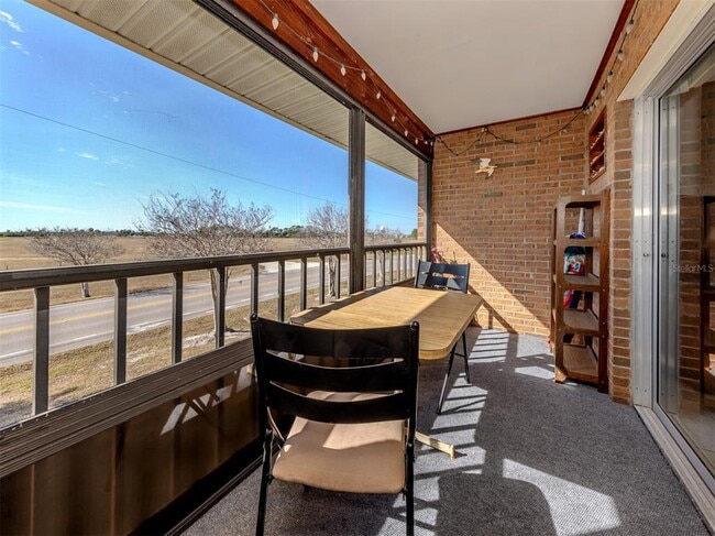 Building Photo - 217 Airport Ave W