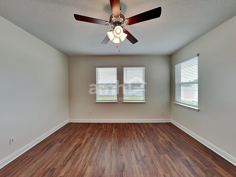 Building Photo - 2725 Ponds Trl