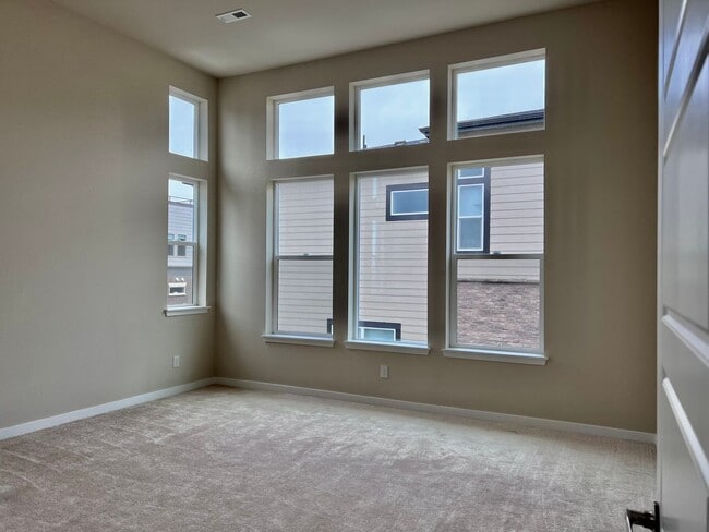 Building Photo - Welcome to Downtown Superior!! Make this L...