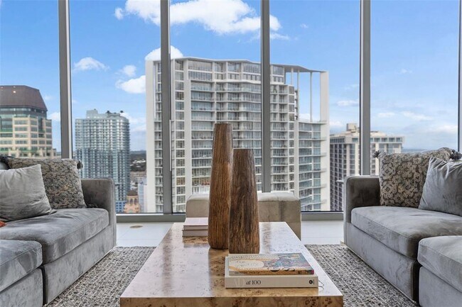 Building Photo - 301 1st St S