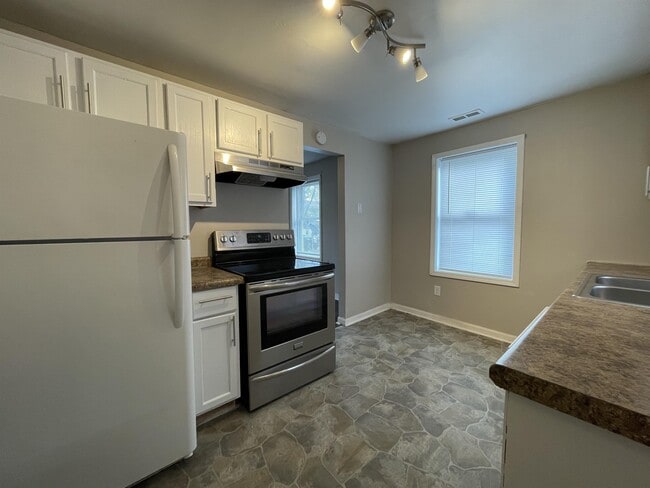 Building Photo - 731 S Miller Ct