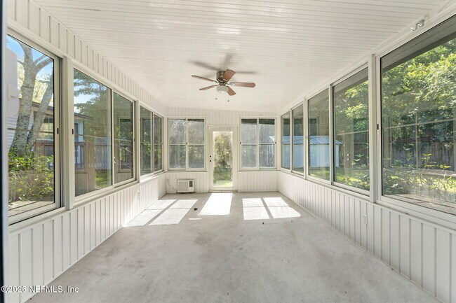 Building Photo - 4744 Glenwood Ave