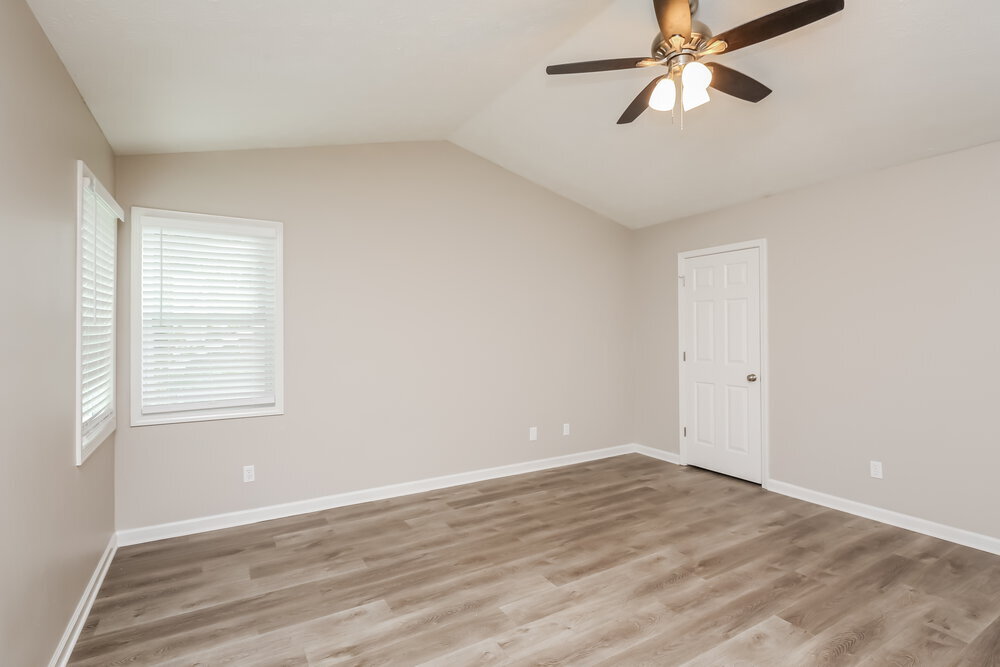Building Photo - 1384 Luther Way