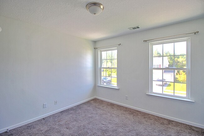 Building Photo - 171 Brightleaf Cir