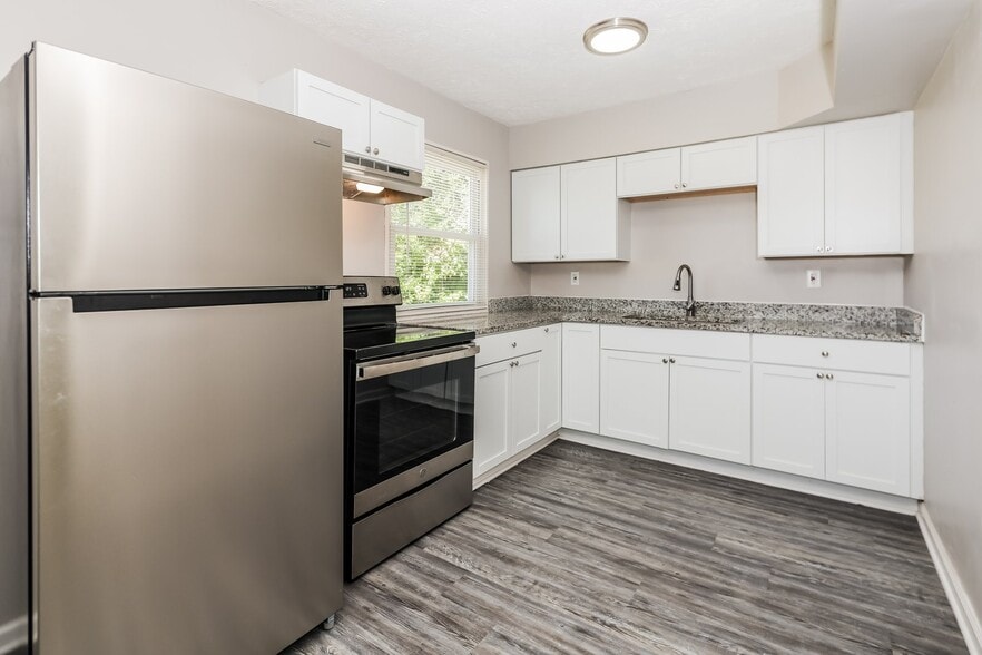 Building Photo - 3907 Larkspur Dr