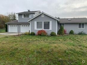 Building Photo - ***PENDING APPLICATIONS***Lovely Home with...