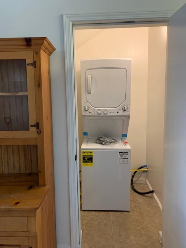 Brand new washer & dryer in unit - 13405 Burbank Blvd