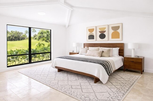 Building Photo - 739 Pine Lake Dr