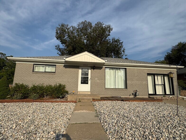 Primary Photo - 10462 Washington Way
