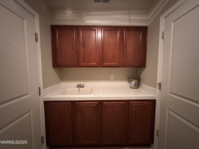 Building Photo - 1625 Clover Hill Trail