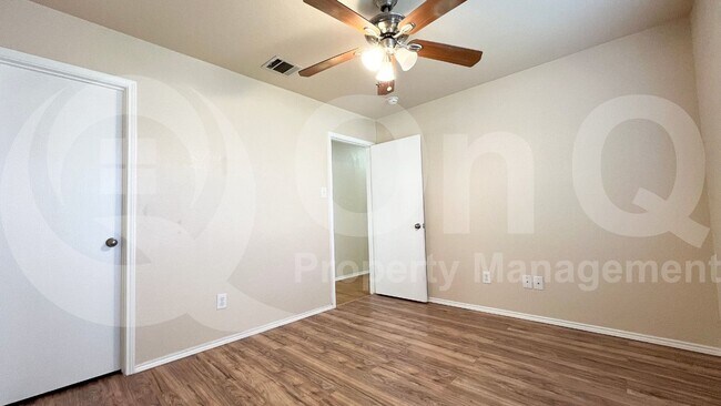 Building Photo - 8644 Boswell Meadows Dr