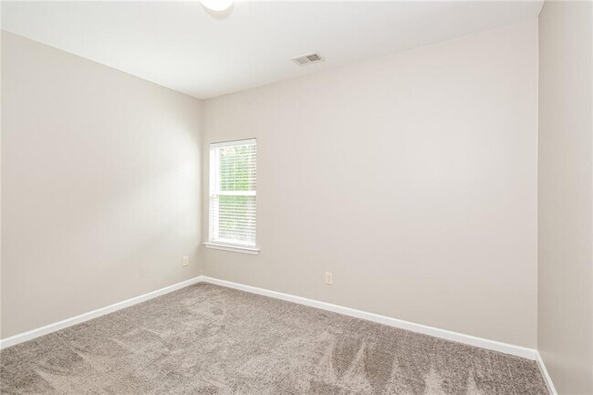 Building Photo - 109 Cessna Dr