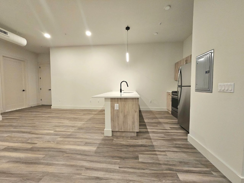 Building Photo - 55 Washington St