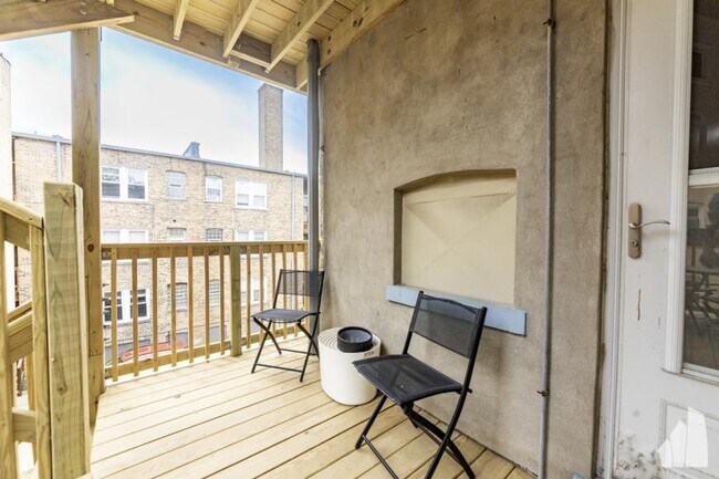 Building Photo - 2 bedroom in Chicago IL 60640