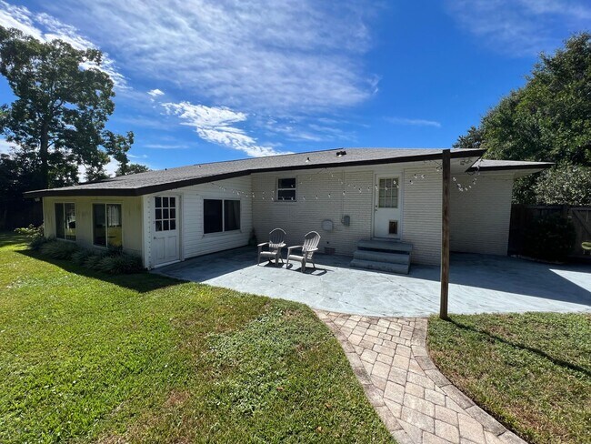 Building Photo - Splendid 3 Bed/2 Bath Home in North Pensacola
