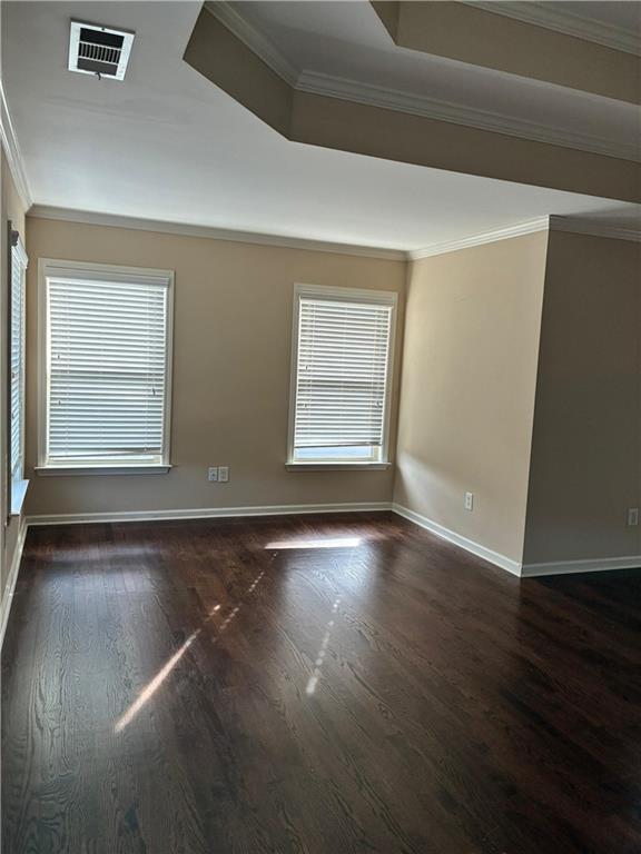 Building Photo - 1880 Manor View