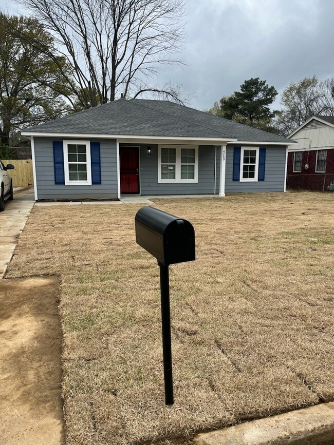 Building Photo - 4321 Arrow Cove