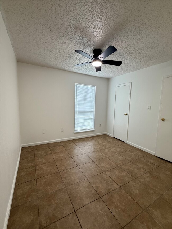 Building Photo - 260 El Dorado Blvd