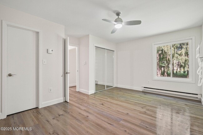 Building Photo - 60 Amberly Dr