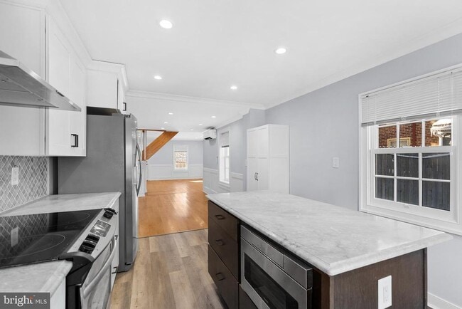 Building Photo - 109 Mercer St