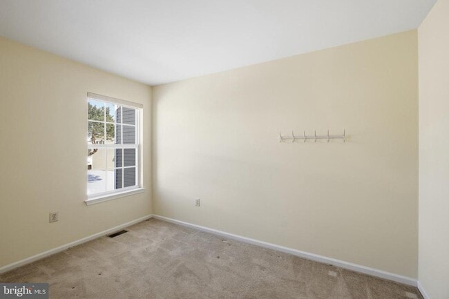 Building Photo - 56 Camellia Ct