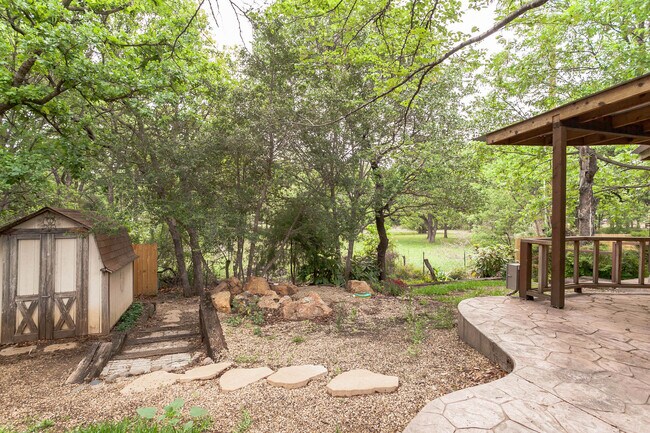 Building Photo - 366 Dalhart Dr