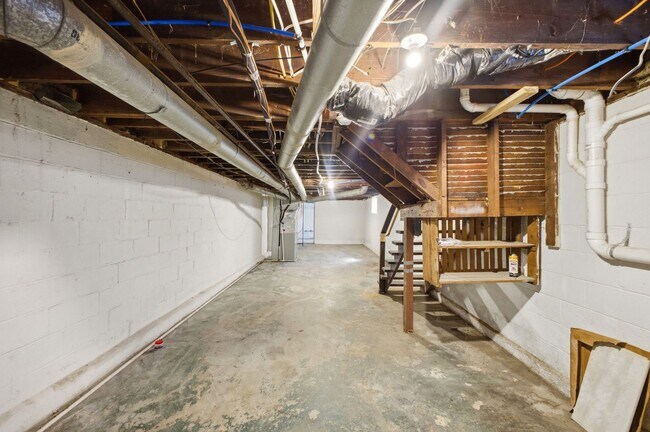 Building Photo - 415-417 S Huron Ave