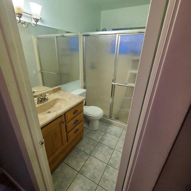 Master Bath - 3440 Parkmoor Village Dr