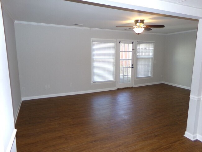 Building Photo - Robinhood and Peace Haven area