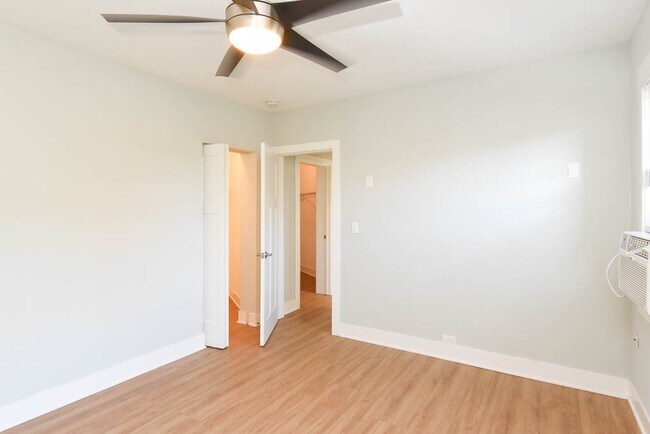 Building Photo - 735 Judson Ave