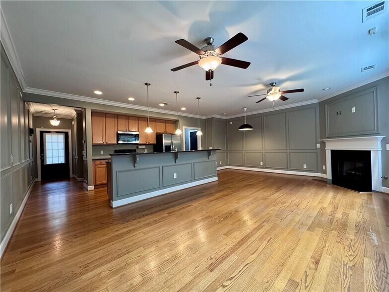 Building Photo - 2847 Jordan Oaks Ln