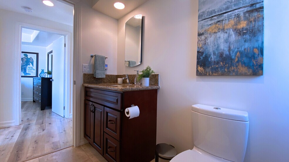 Building Photo - 1614 Pleasant Way