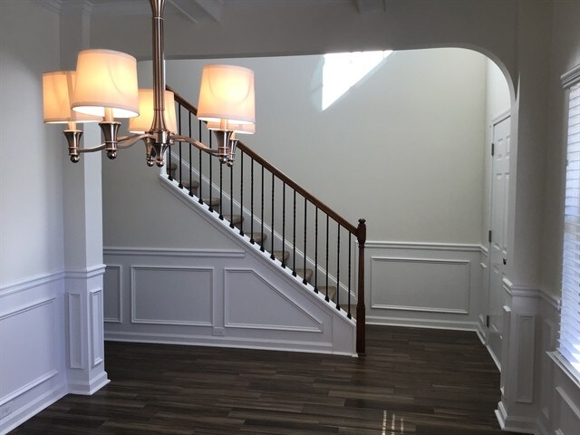 Building Photo - 1290 Rose Terrace Cir