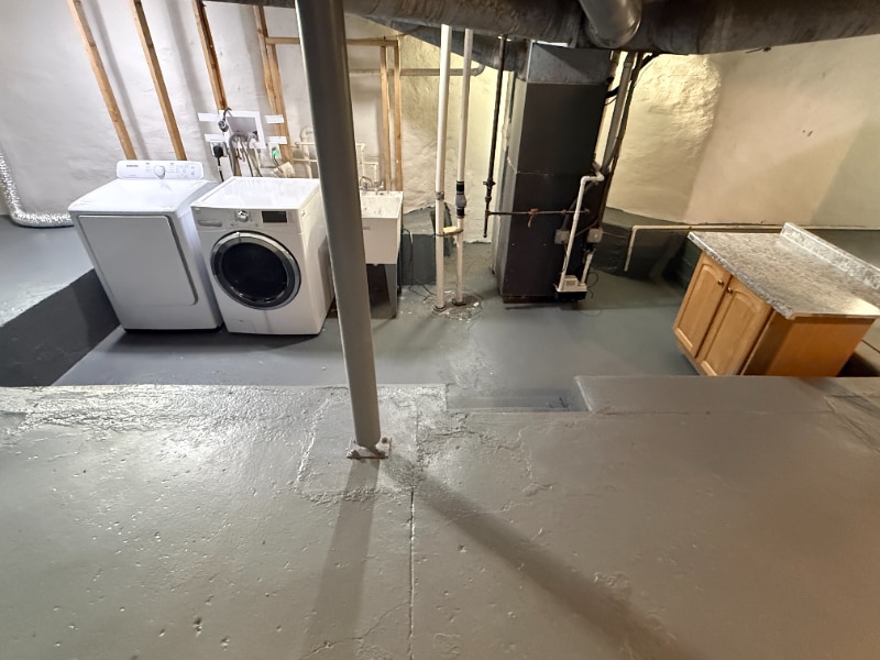 Building Photo - 6304 Desmond St