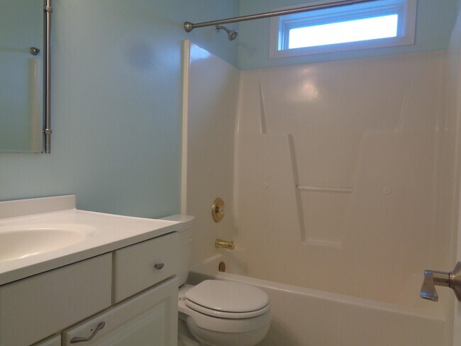 Building Photo - 509 Brickstone Dr