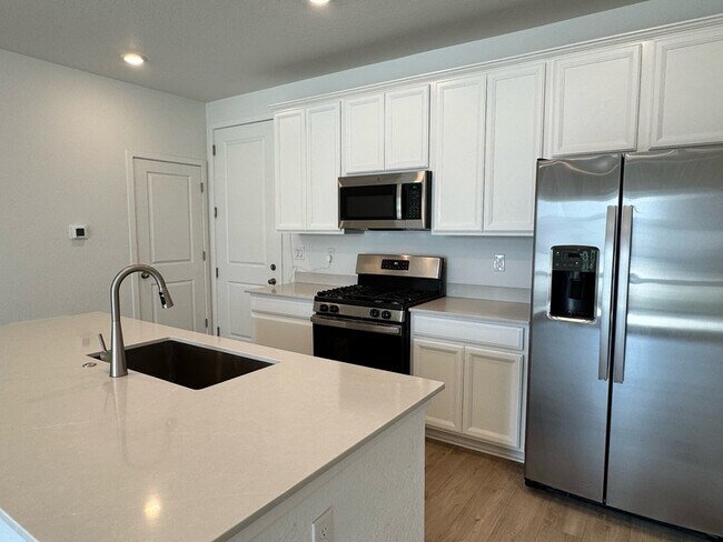 Building Photo - 7348 W Asbury Dr