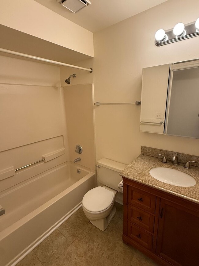 Building Photo - 2BR/2BA Condo in Montgomery Run – Ellicott City, MD