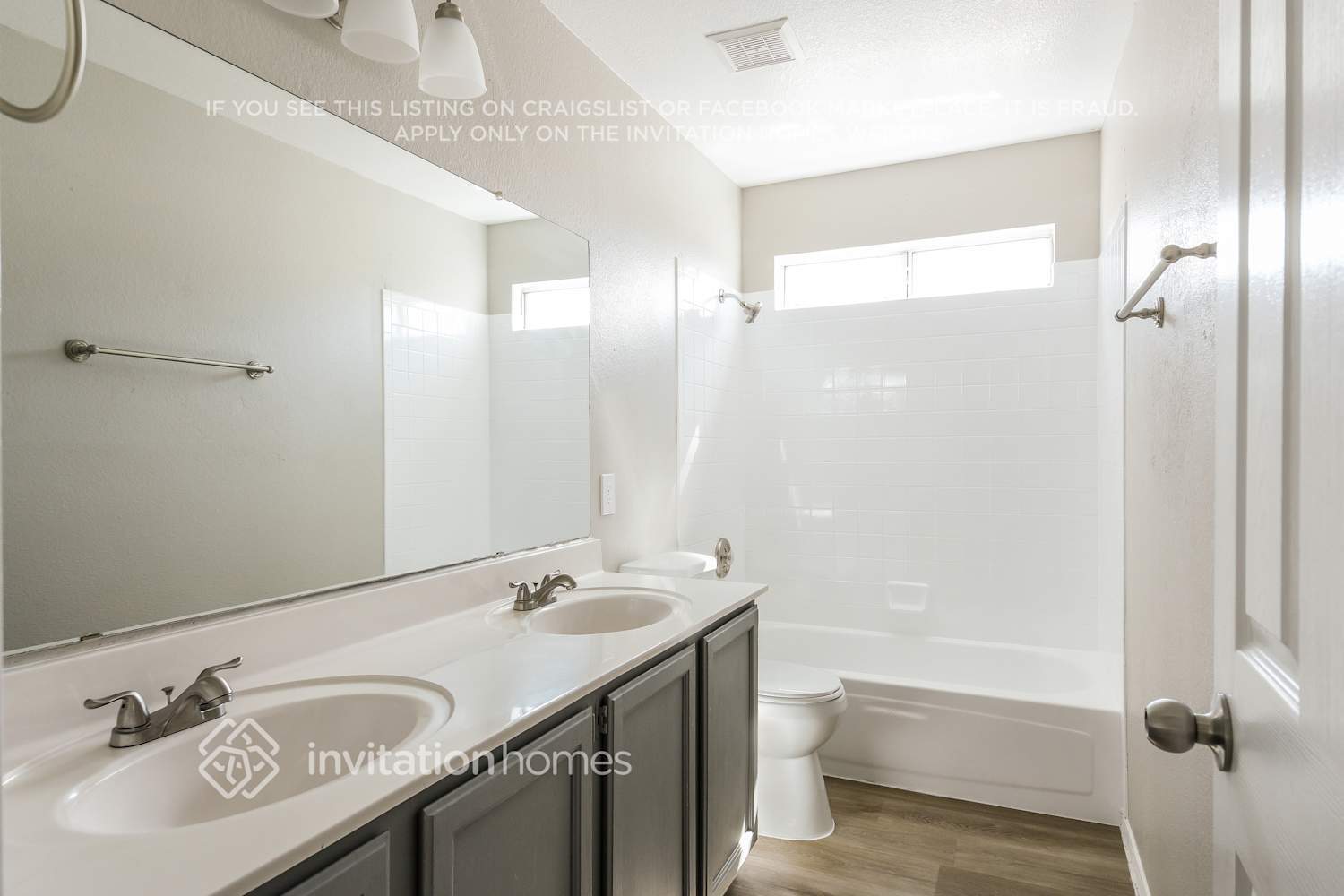 Building Photo - 9145 W Evans Dr