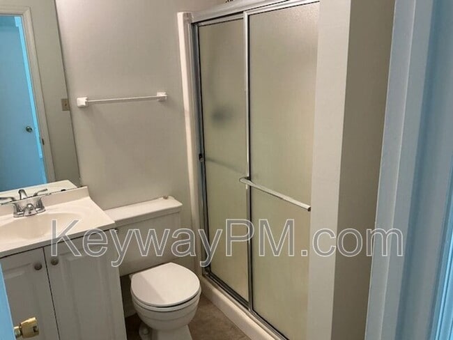 Building Photo - 3204 N Wimbledon Dr