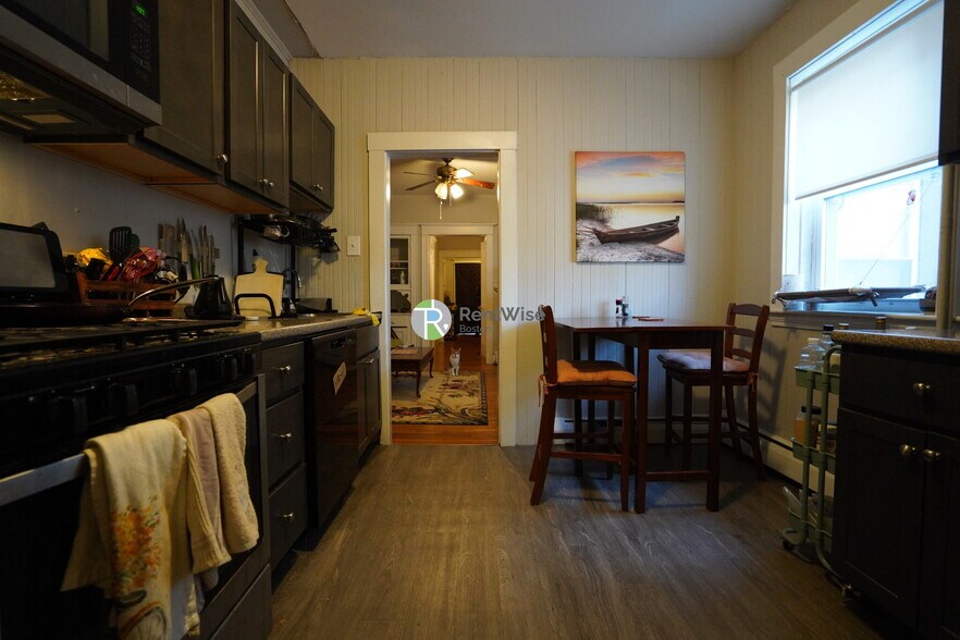 Building Photo - 15 Quint Ave