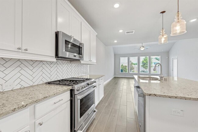 Building Photo - 11826 Tranquility Summit Dr