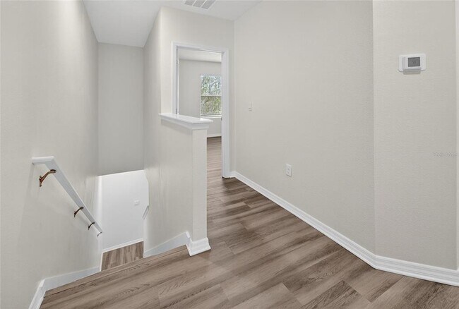 Building Photo - 5068 Captain Davis Dr
