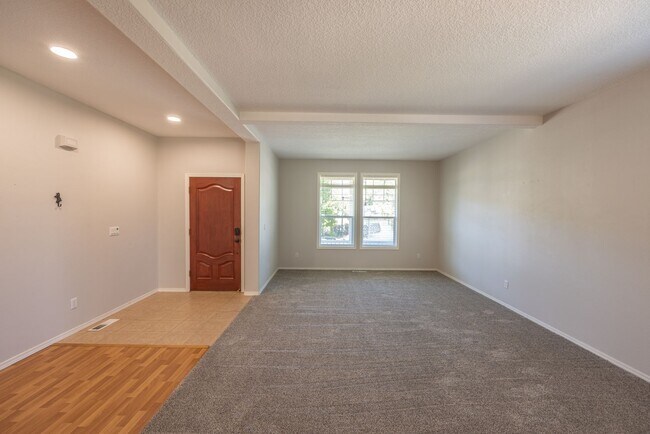 Building Photo - Home for rent in fast growing Ridgefield, WA - 4 bedr + Bonus Room