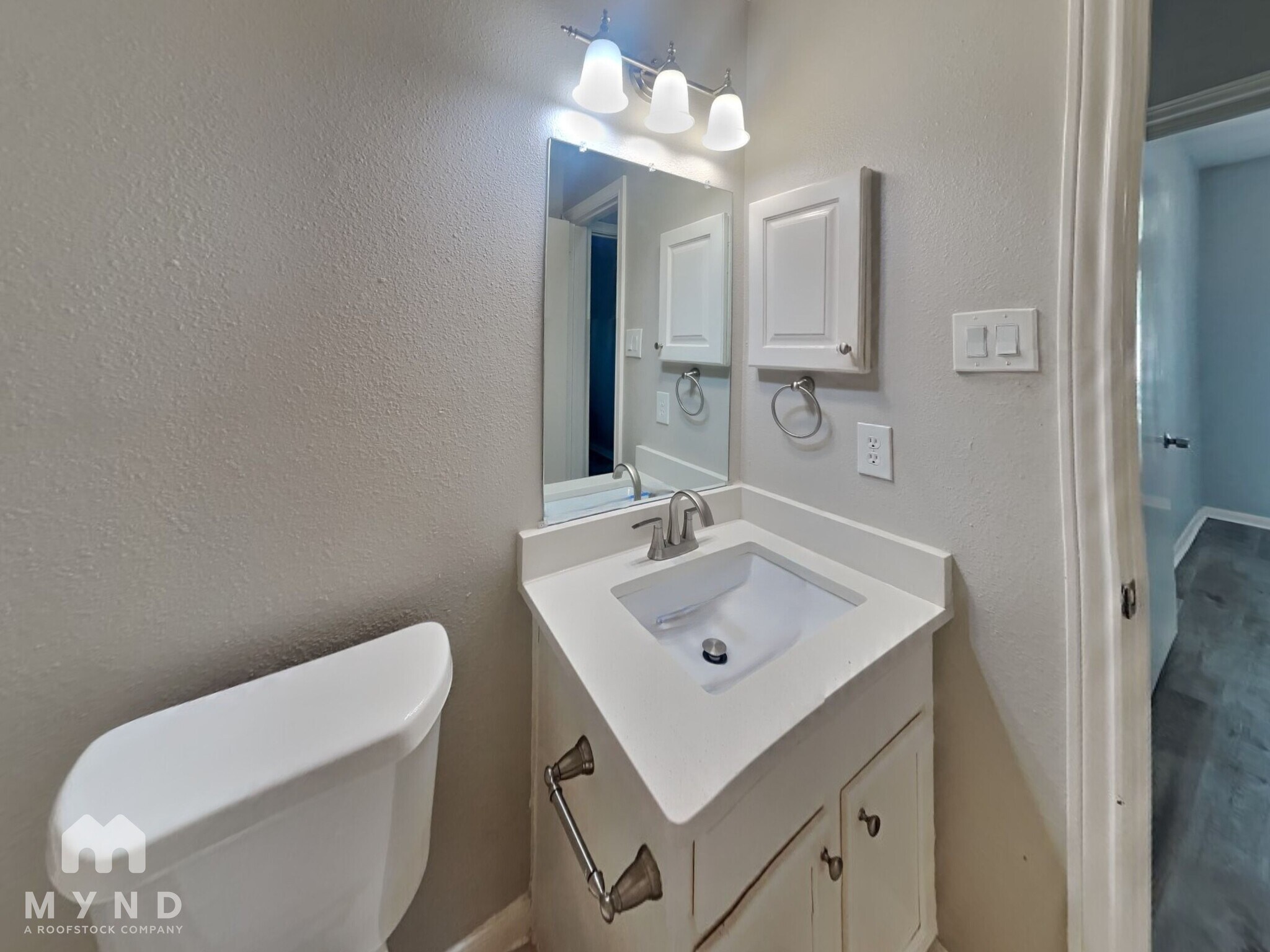 Building Photo - 234 Hartford Ln